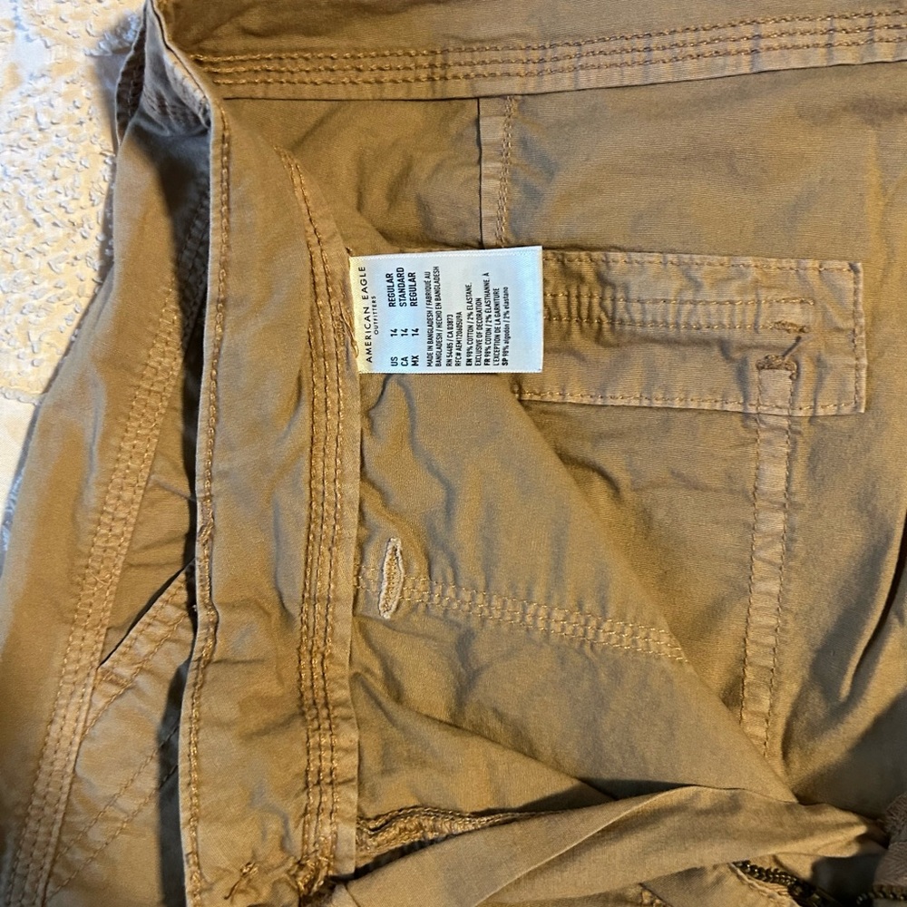 American Eagle Outfitters brown Wide Leg Cargo Pants baggy - Picture 3 of 3